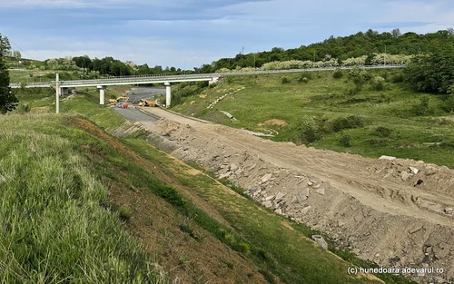 Autostrada cu tuneluri, în șantier, la Holdea Foto Daniel Guță ADEVĂRUL (9) jpg