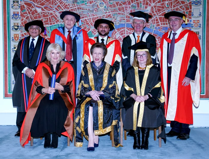 Regina Camilla premiată de Prințesa Anne, GettyImages (4) jpg