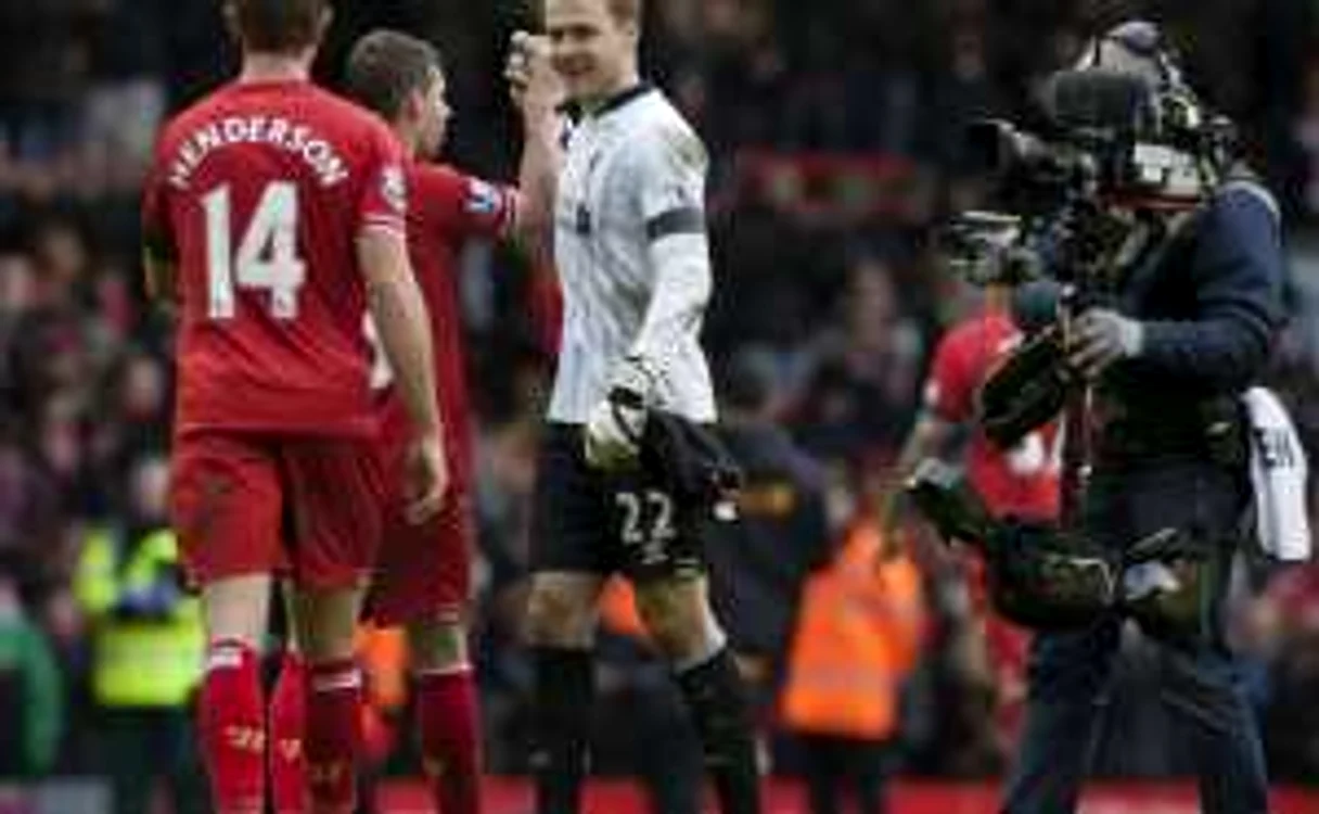 117 milioane de euro, cel mai mult, a primit Liverpool, din drepturi TV, pentru ediţia 2013-2014. FOTO:AP