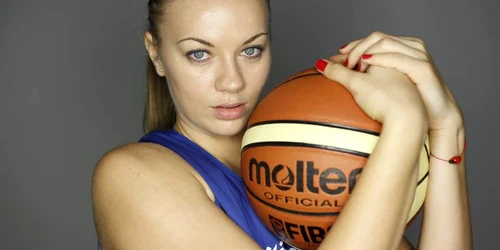 claudia pop profil