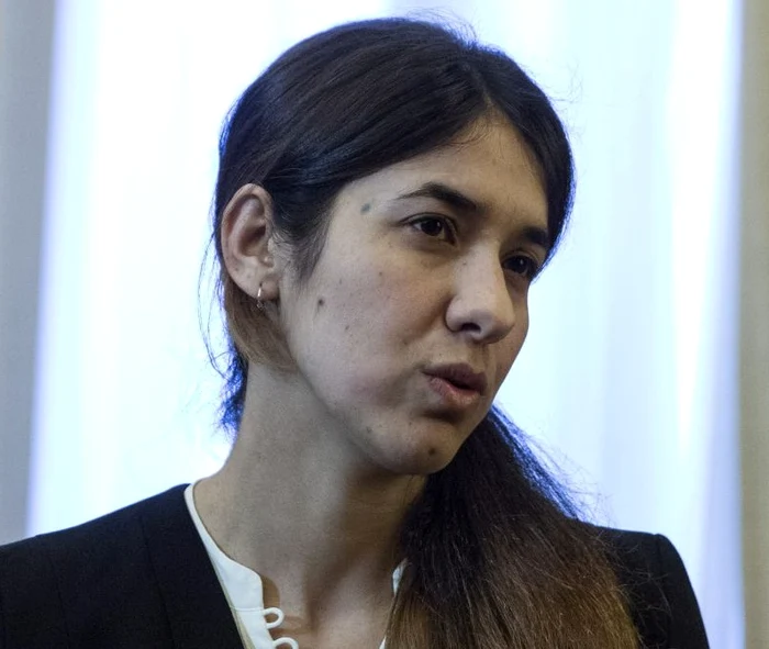 
    Nadia Murad, vorbind cu președintele Greciei, Prokopis PavlopoulosFoto AP  