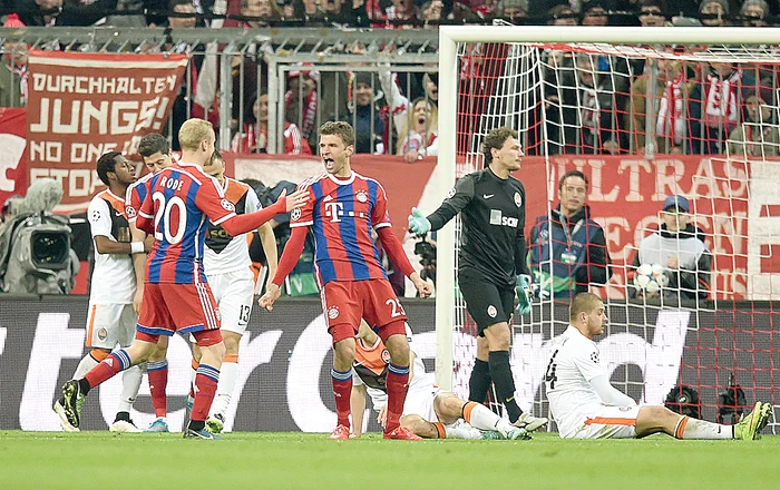 4-0, min. 52. Müller a trimis în poartă din careu