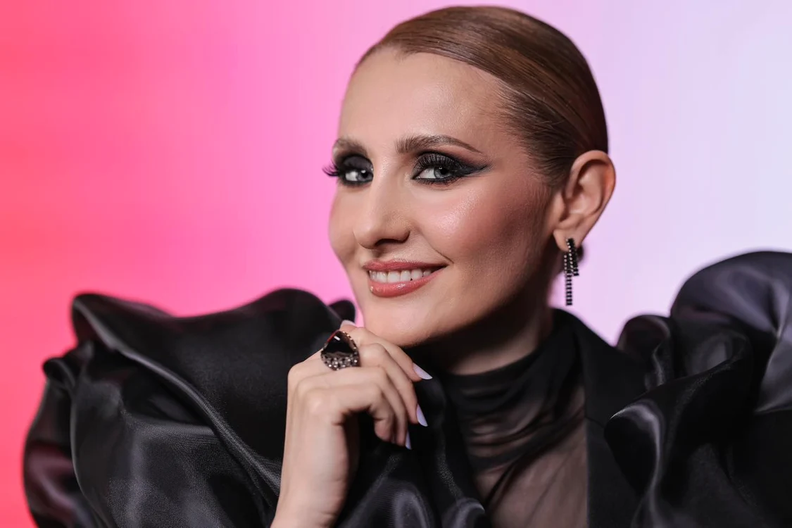 Alina Sorescu are motive sa zambeasca/ foto facebook