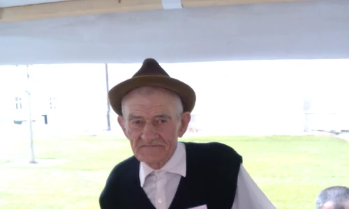 Meşteri în Cetate jpeg