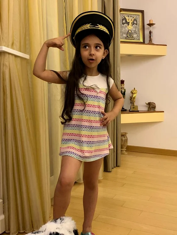Iuvenalia Ioana este adorabilă