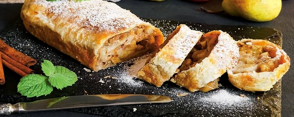 strudel cu mere si pere jpg