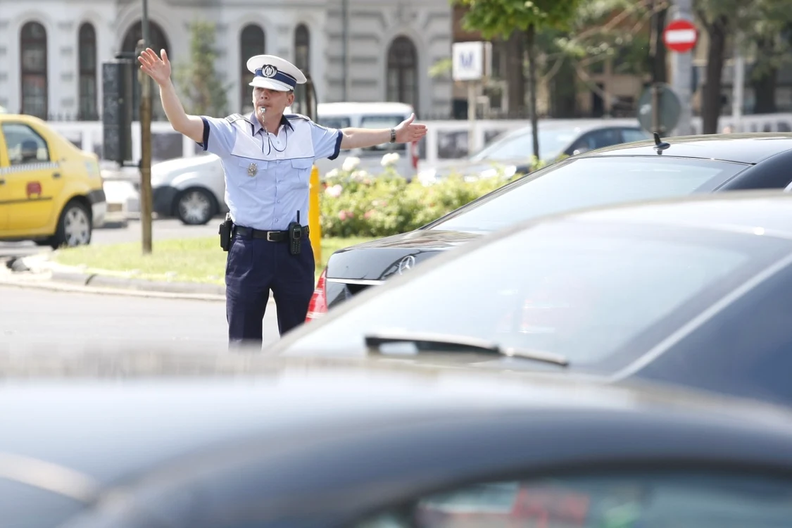 De la 1 iulie, poliţiştii vor aplica amenzi mai mari. FOTO: Eduard Enea