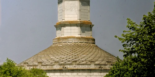 Mausoleul de la Adamclisi