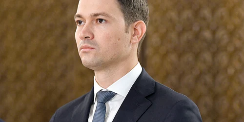 Robert Sighiartău l a atacat frontal pe şeful său jpeg