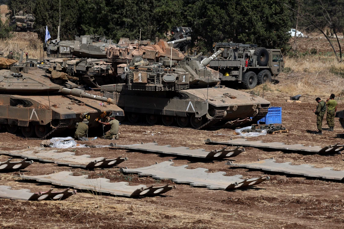 Trupe israeliene la granița cu Libanul Foto: EPA-EFE