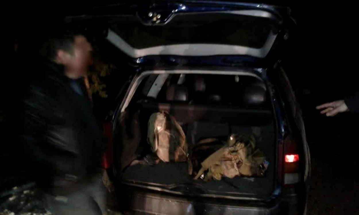 Doi braconieri au ajuns în arest după ce au omorât o căprioară. FOTO Jandarmeria Suceava