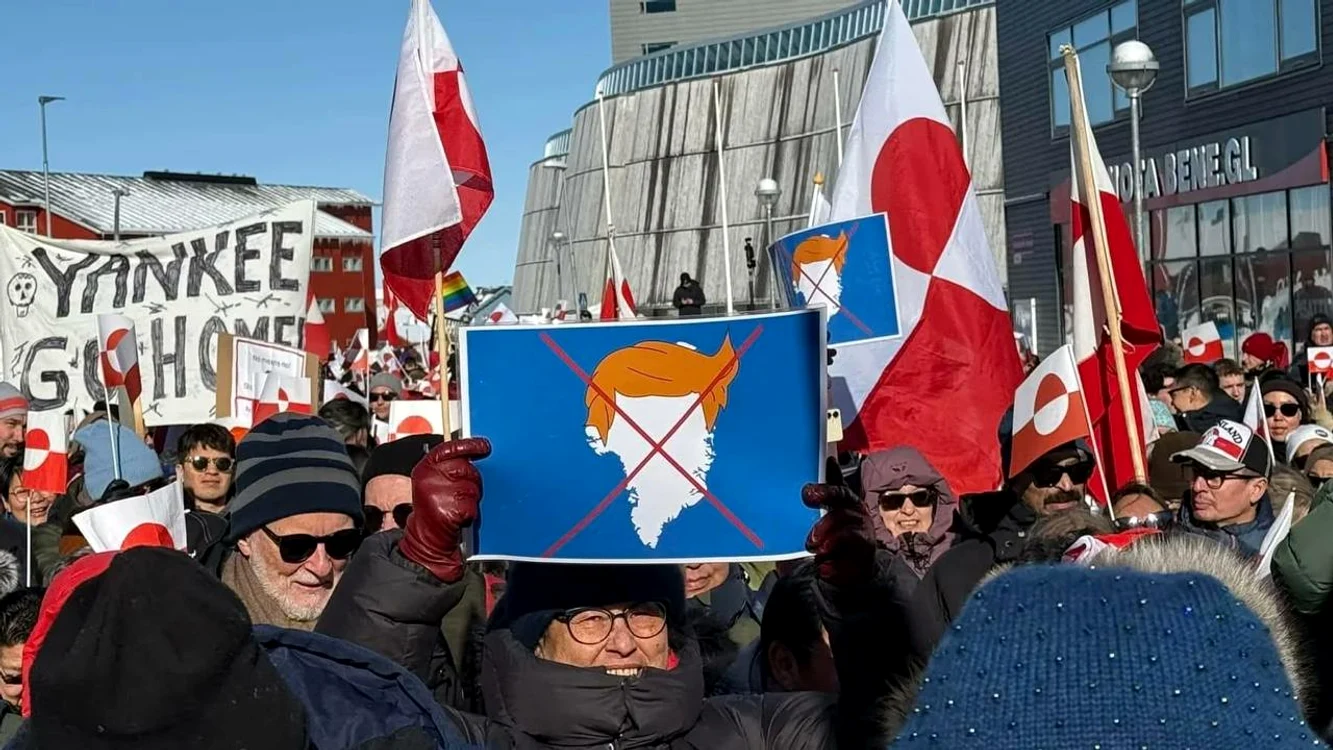 Planurile lui Trump de a anexa Groenlanda au stârnit frică și indignare FOTO: X/ @PtisiMagazine