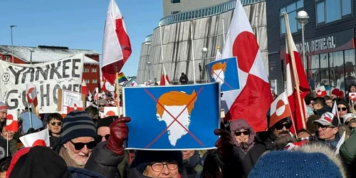 Protest în Groenlanda împotriva planurilor lui Trump FOTO X @PtisiMagazine jfif