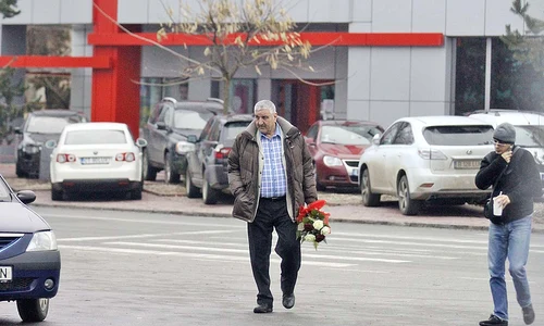 Merge cu  greutate  din cauza  durerilor jpeg