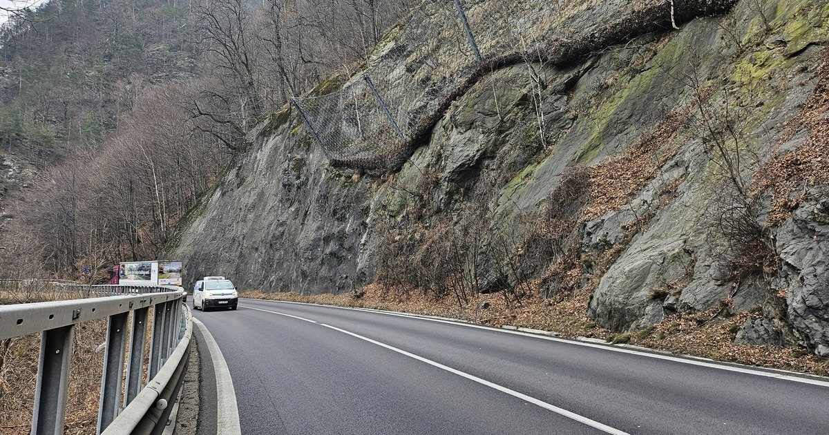 Restricții de circulație pe Valea Oltului din 4 martie pentru lucrările de protecție a versanților Restricții de circulație pe Valea Oltului din 4 martie pentru lucrările de protecție a versanților