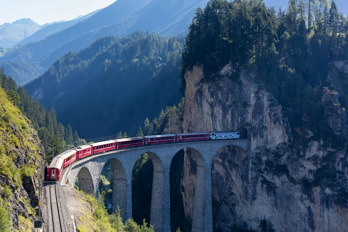 Viaductul Landwasser, Elveţia FOTO 123 RF