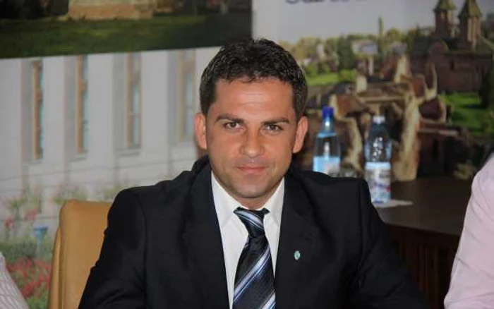 Ciprian Prisăcaru, fost preşedinte al PNL Târgovişte, s-a înscris în PSD