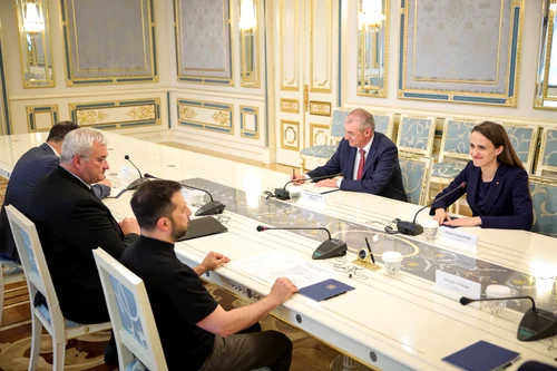  Oana Țoiu a subliniat că aprofundarea cooperării în domeniul militar și economic / Sursa foto: Oana Țoiu