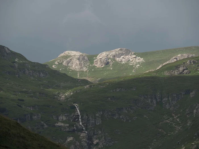 Cascada Obârșia Ialomiței FOTO hailaplimbare jpg