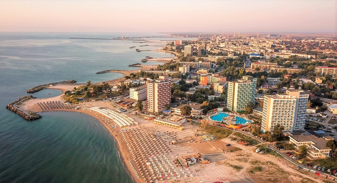 Familia a mers la stațiunea Saturn