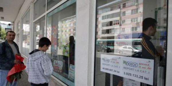 Cluj: Clujenii speră să câştige marele premiu la Loto