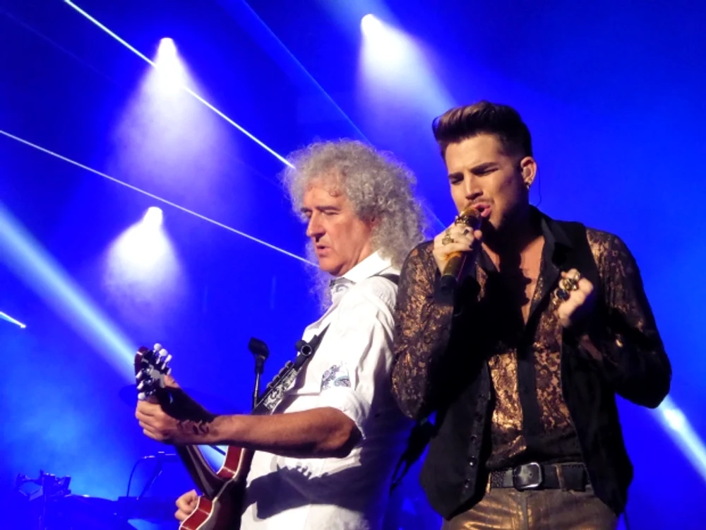 
    Celebra trupă Queen și Adam Lambert concertează în această seară (21 iunie) la București  