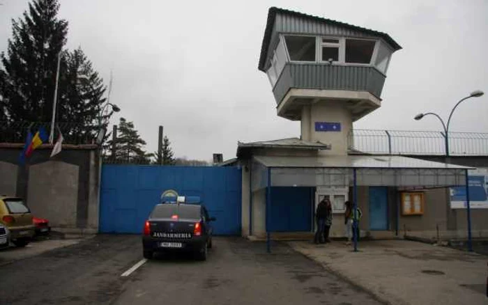 Deţinutul de la penitenciarul Colibaşi are probleme psihice FOTO: Denis Grigorescu