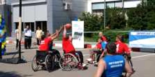 baschet in scaun rulant FOTO Fundatia Motivation Romania 