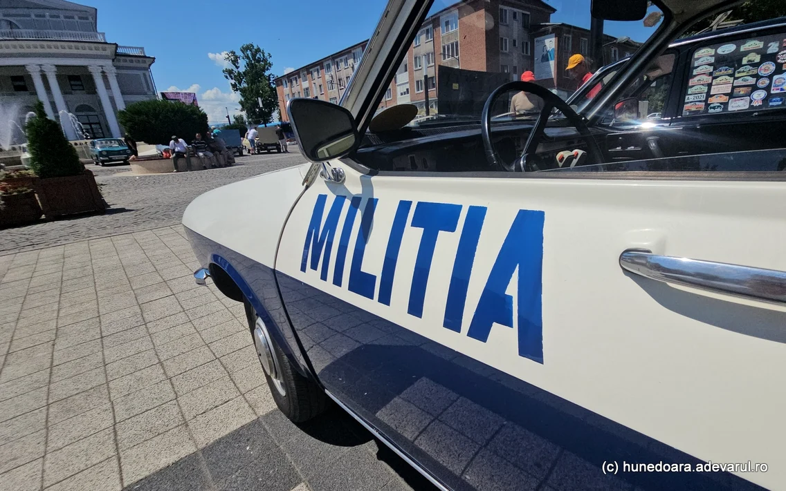 Masina de Militie Foto Daniel Guță ADEVĂRUL (21) jpg