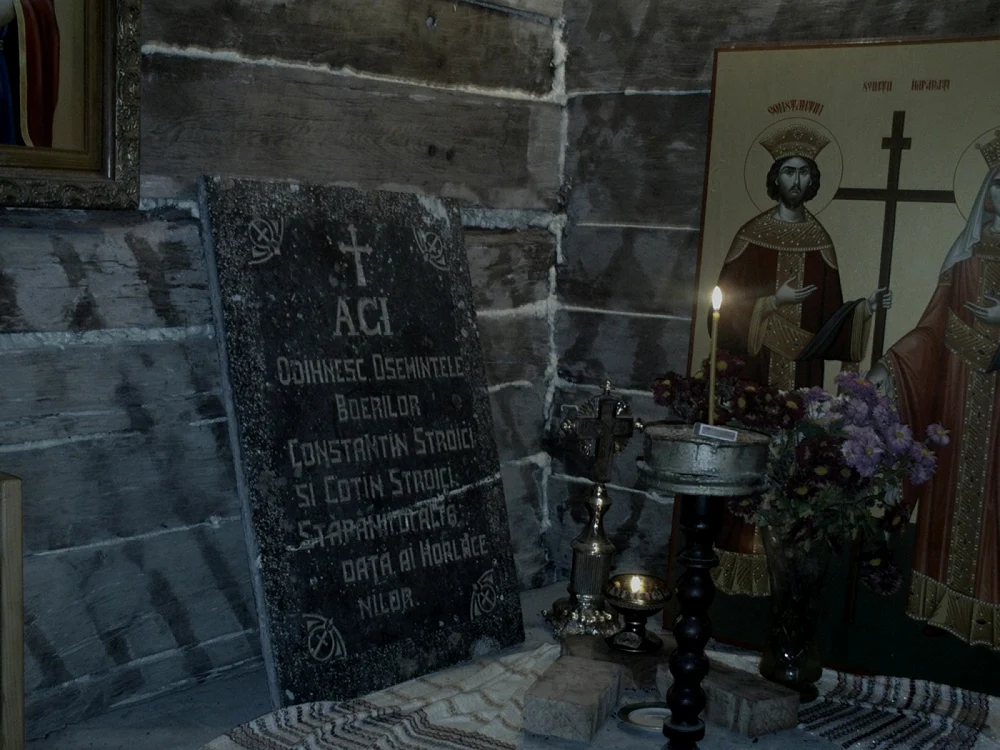 Mormantul din biserica al boierilor stroici FOTO Adevarul