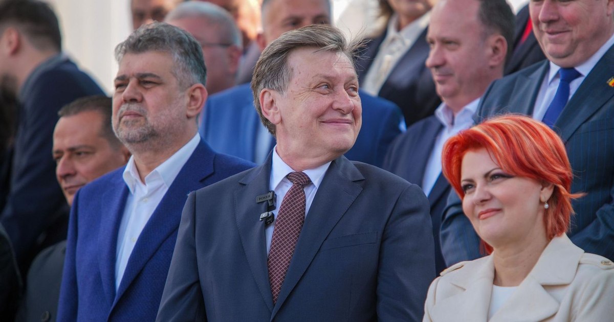 Crin Antonescu, miting electoral la Craiova, în fața a 25.000 de oameni. Ponta: „Mă doare sufletul când văd această umilință”