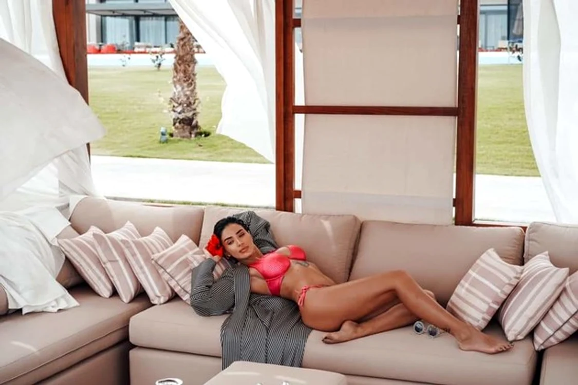Adelina Pestrițu are o comunitate de peste un milion de fani pe Instagram