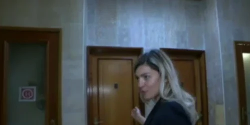 deputatul psd aida caruceanu invita un jurnalist la baie foto captura video