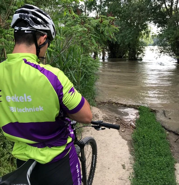 Plimbările pe malul Dunării dezvăluie peisaje spectaculoase FOTO Asociația Bike Works