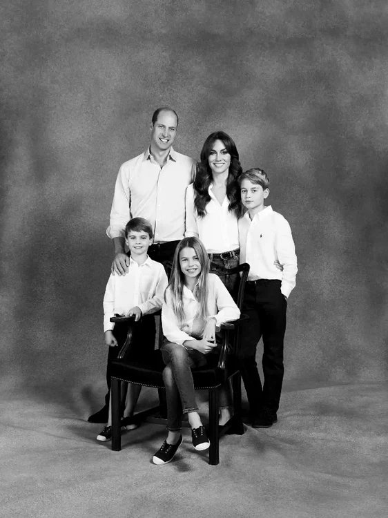 Kate Middleton Printul William George Charlotte si Louis 2 jpg