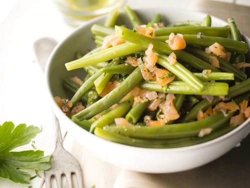 salata de fasole verde cu somon afumat jpeg