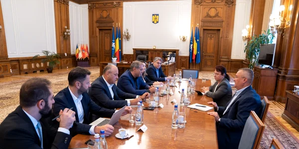 Ciucă, întâlnire cu mediul de afaceri FOTO: Facebook