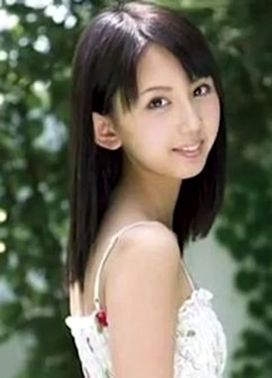 
    Rumi Kanda  