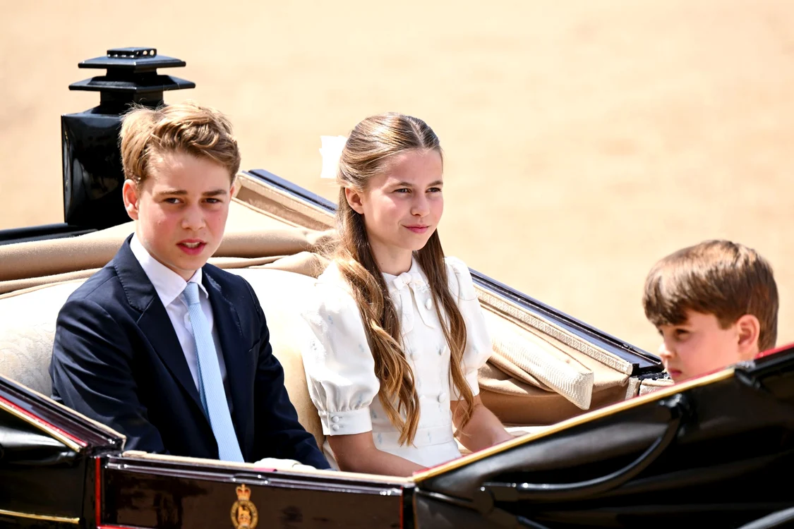 Prințul George și Charlotte GettyImages 2281372816 jpg