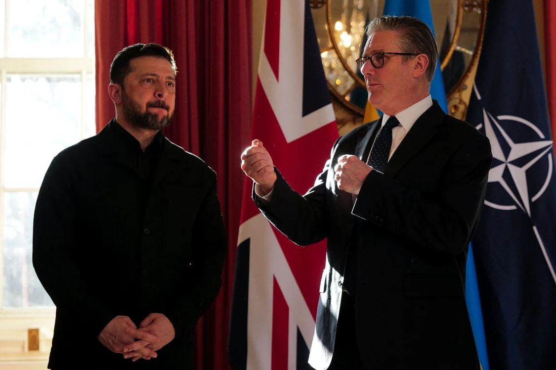 Volodimir Zelenski și premierul britanic Keir Starmer. FOTO: EPA-EFE