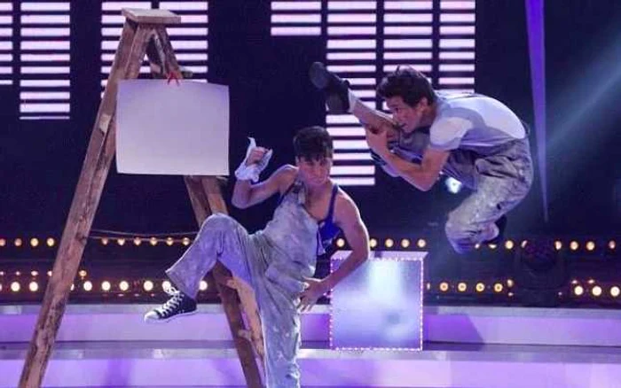 Fraţii Adrian, în finala „România dansează“. Cosmin, dansatorul zburător FOTO Antena 1