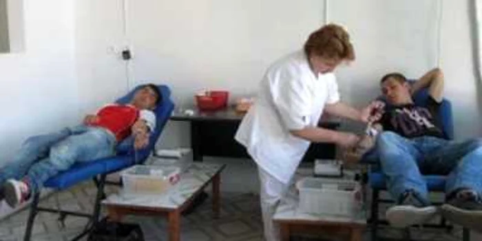 Elevii au donat sânge