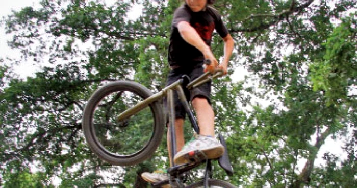 Cascadorii pe biciclete  şi skateboarduri la Sibiu