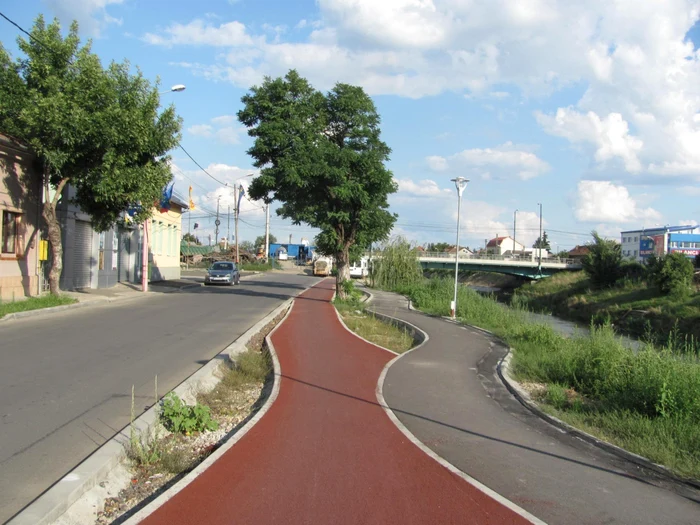 Piasta de biciclete de pe malul Begăi FOTO Ştefan Both