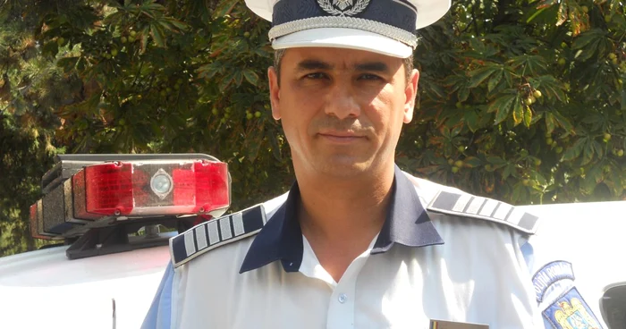 Agentul Vasile Moise lucrează la Serviciul Poliţiei Rutiere Ialomiţa de 21 de ani
