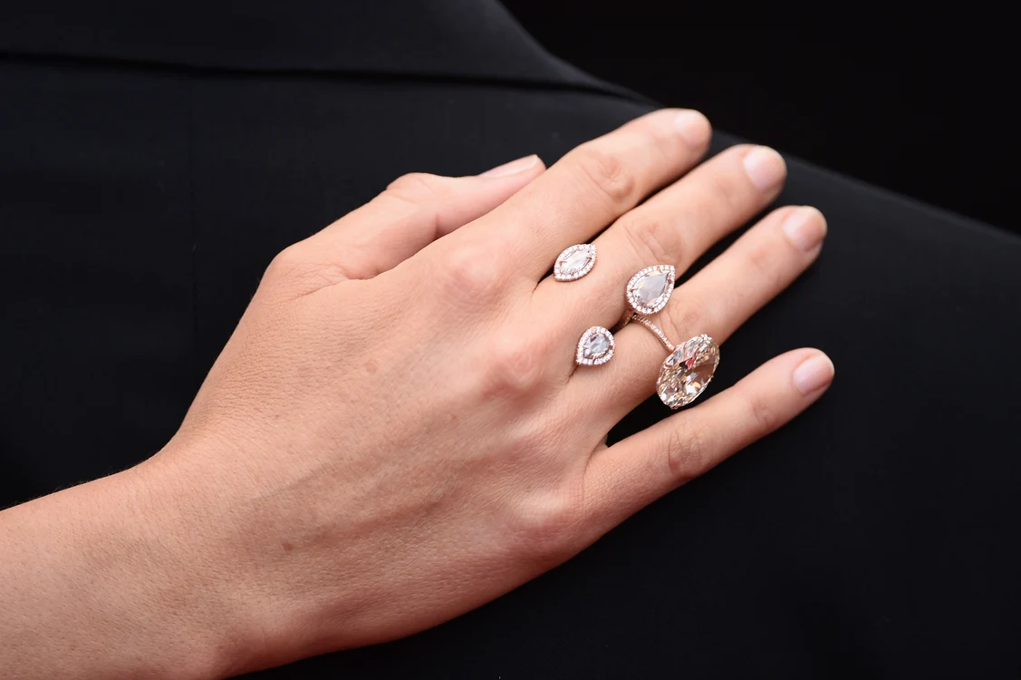 
    Blake Lively a purtat un inel cu diamantefoto guliver/gettyimages  