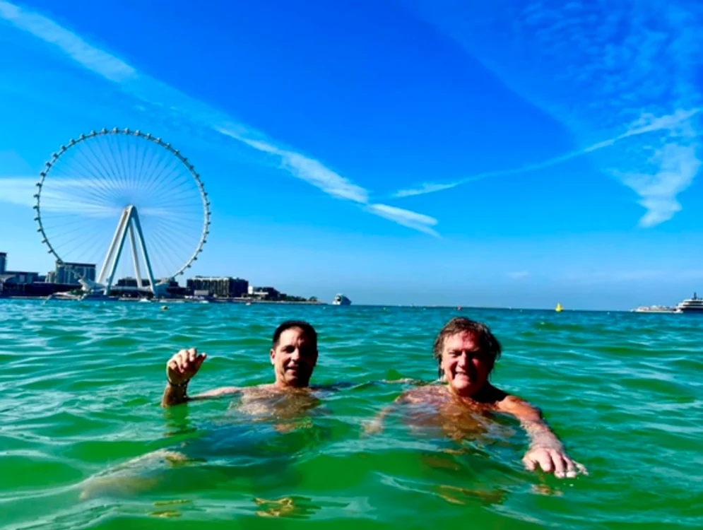 Florin Piersic și Dan Negru, distracție pe celebra Jumeirah Beachfoto: Instagram