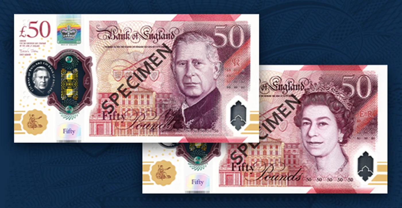 În circulație sunt bancnote cu portretele actualului și fostului monarh. FOTO Bank of England