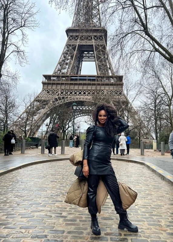 Laurette s-a mutat la Paris / Sursa: Instagram