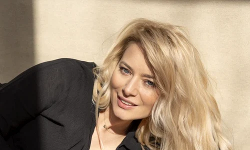 laura cosoi jpg